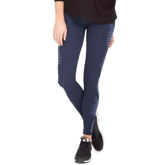 SPANX Aztec Stripe Seamless Leggings in Pure Navy size XL - Picture 5 of 7